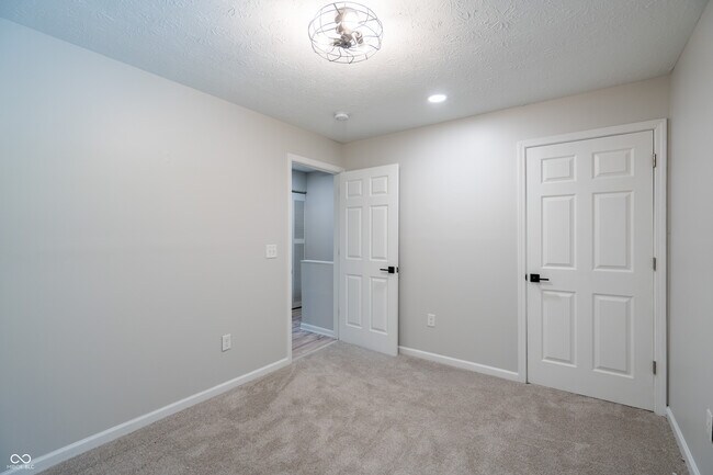 Building Photo - 1309 S Senate Ave