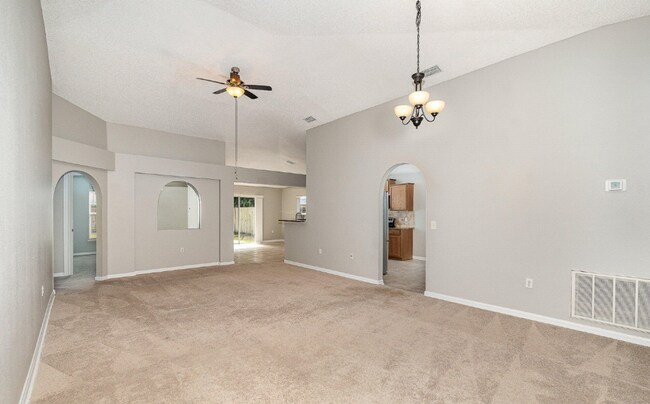 Building Photo - Coastal Living, Close to the Beaches, Comm...