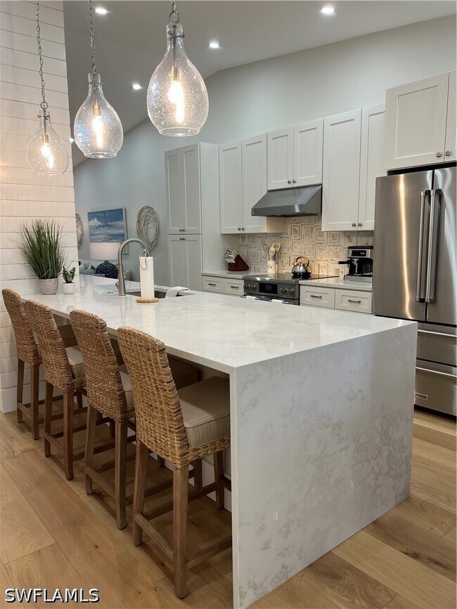 Building Photo - 7087 Barrington Cir