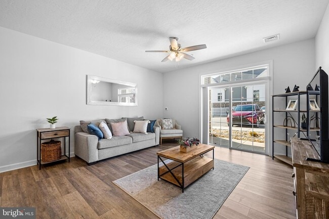 Building Photo - 4307 Rowen Ct