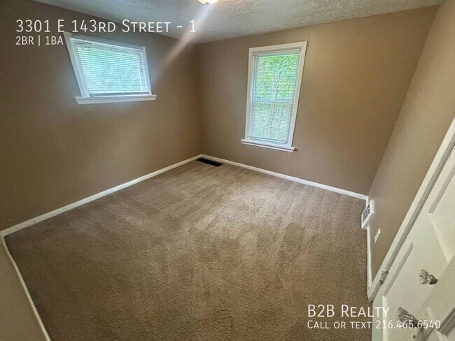 Building Photo - 3301 E 143rd St