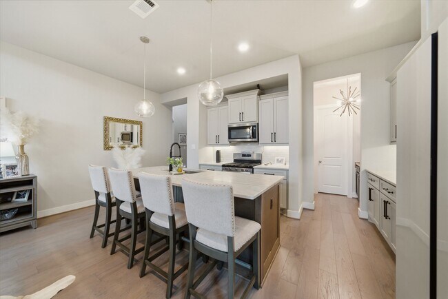 Building Photo - 31839 Grand Orch Ln