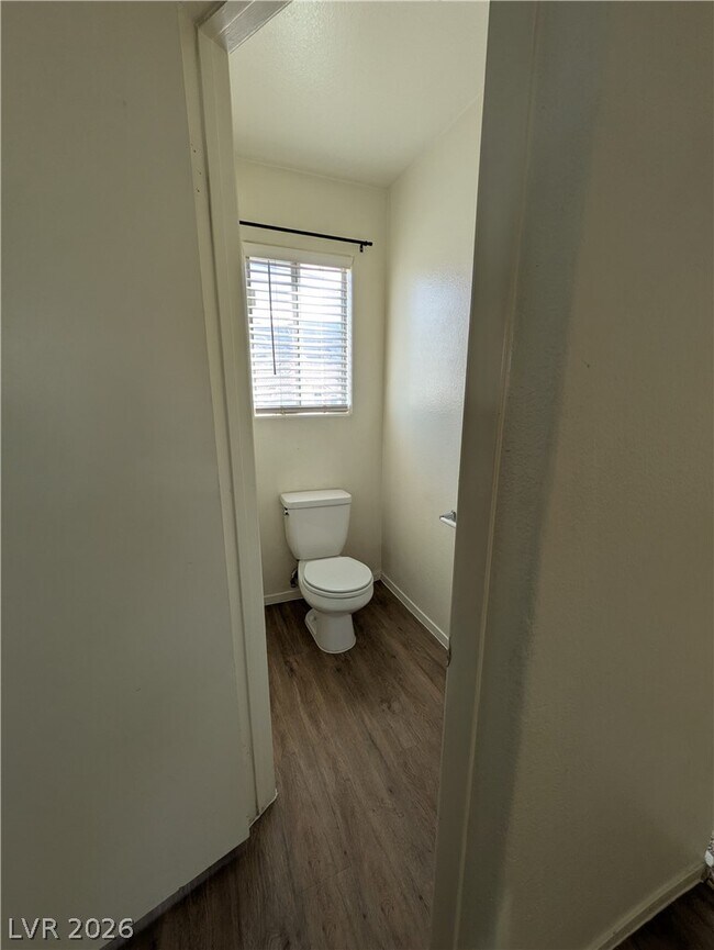 Building Photo - 2462 Cavern Cove Way