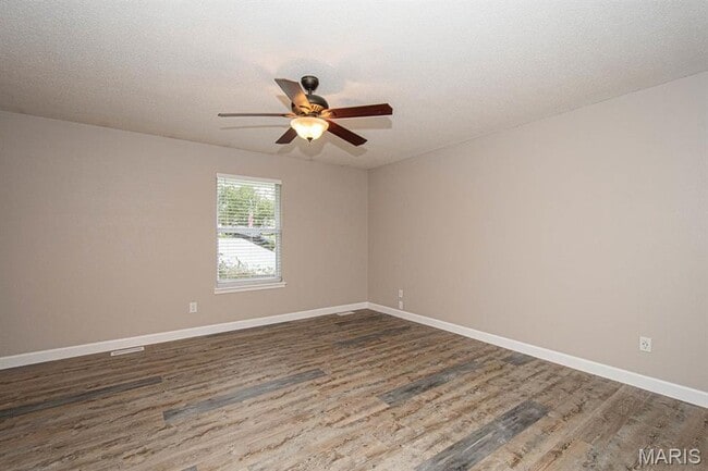 Building Photo - 1031 Thames Dr