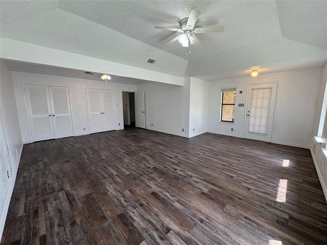 Building Photo - 8111 Llano Ave