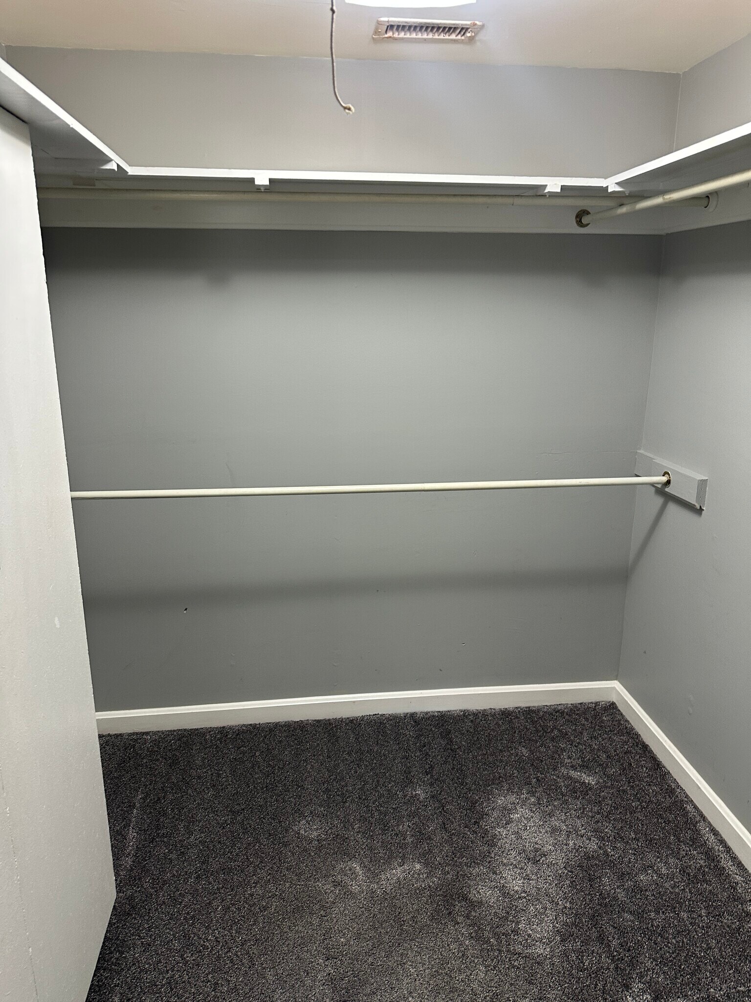 Building Photo - 2500 Saint Christopher Cir SW