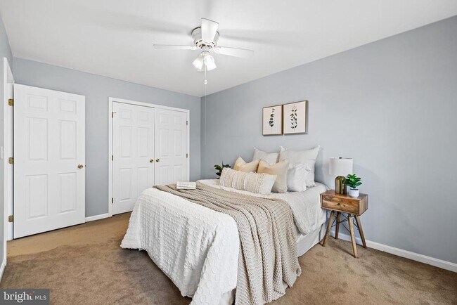 Building Photo - 3 Iron Mill Garth