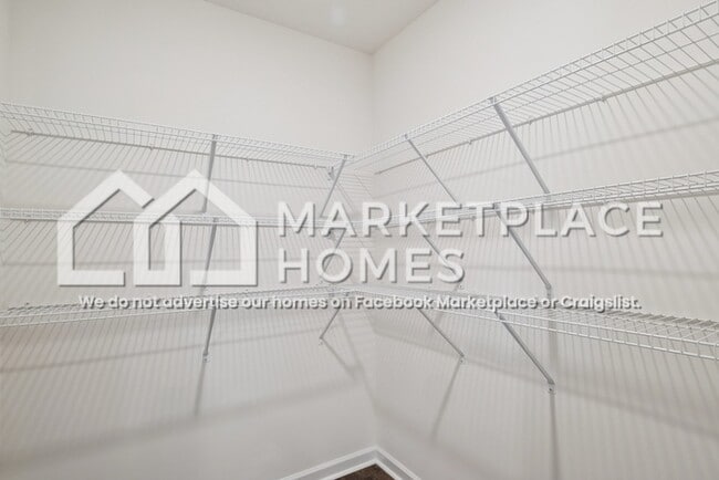 Building Photo - 2069 Southwood Cir