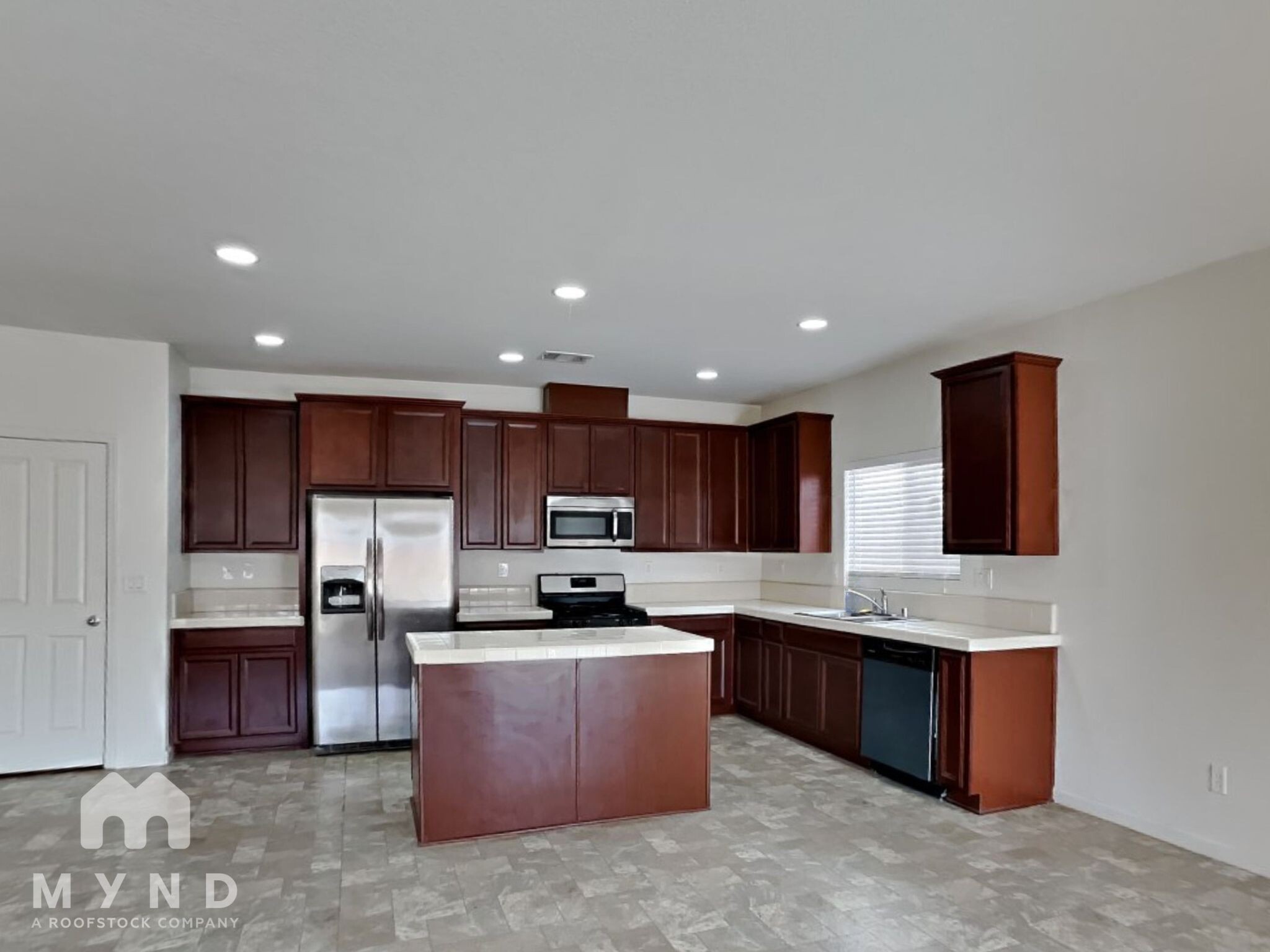 Building Photo - 14320 Loyola Dr