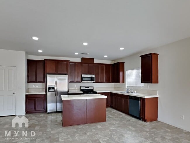 Building Photo - 14320 Loyola Dr