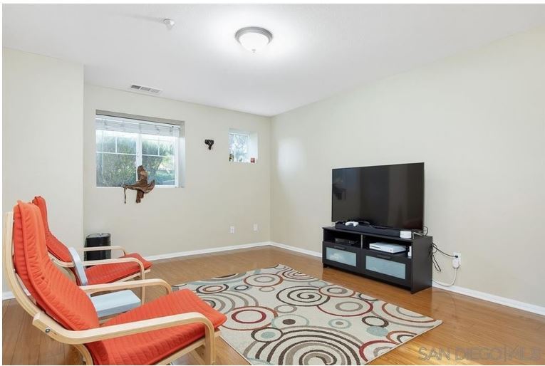 Building Photo - 14650 Via Fiesta