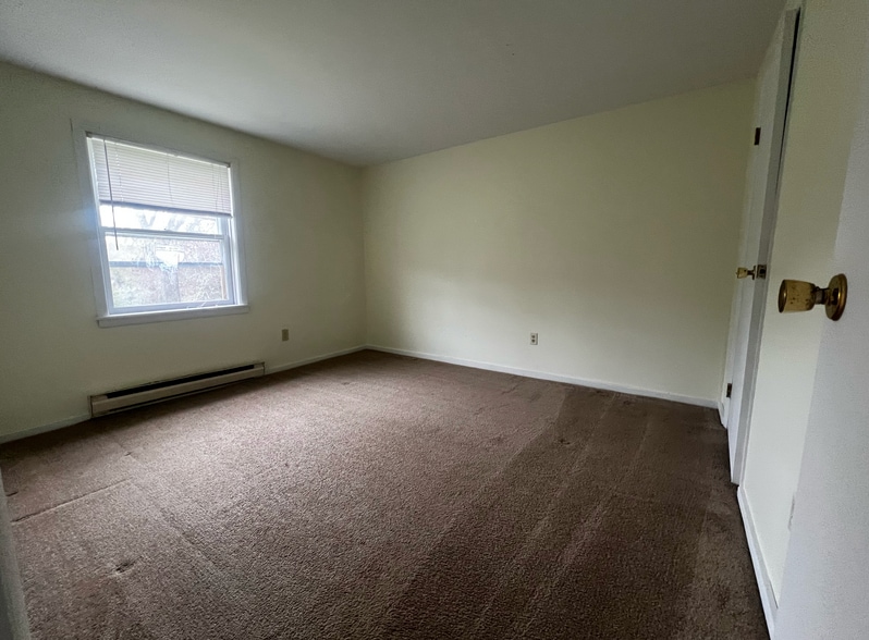 Bedroom 2 02 - 106 County Rte 11A