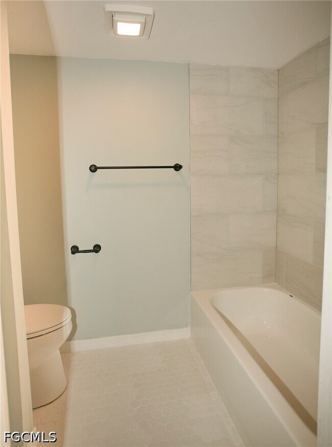 Building Photo - 1653 Park Meadows Dr