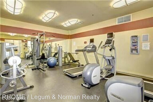 Building Photo - 1 br, 1 bath House - 1201 East West Hwy #110