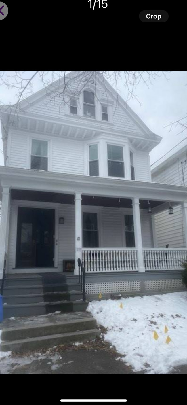 Building Photo - 219 Partridge St