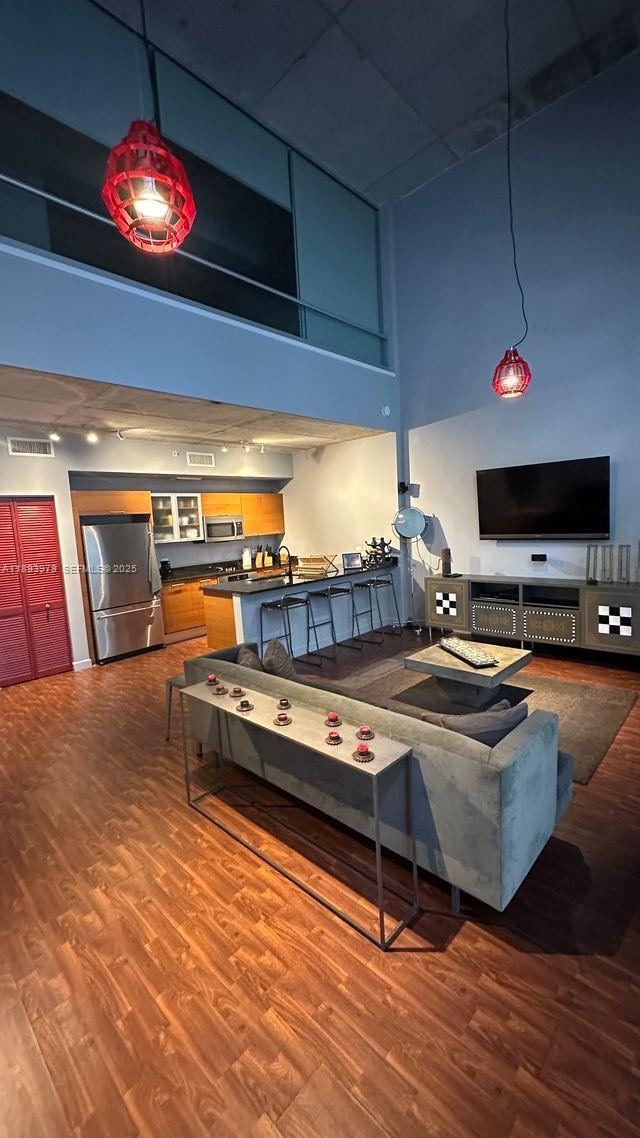 Building Photo - 3449 NE 1st Ave