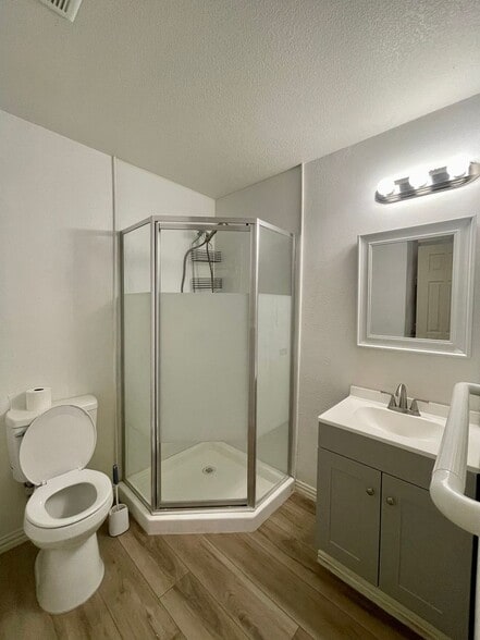 Building Photo - 1965 Timber Oaks Dr