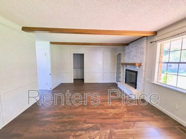 Building Photo - 6310 S 72nd E Pl