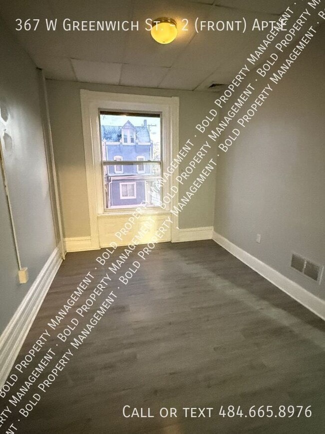 Building Photo - 367 W Greenwich St