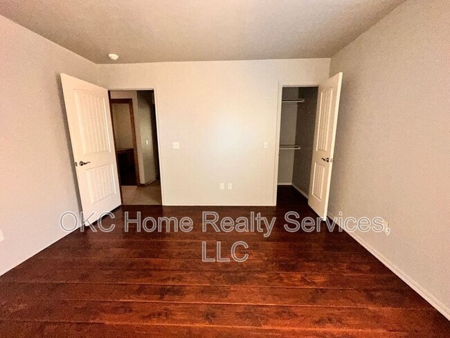 Building Photo - 13201 SW 2nd Terrace