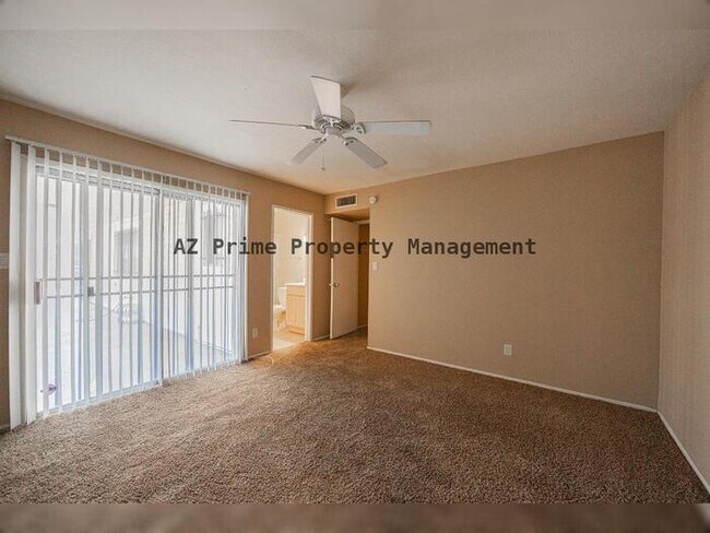 Building Photo - 8616 W Whitton Ave
