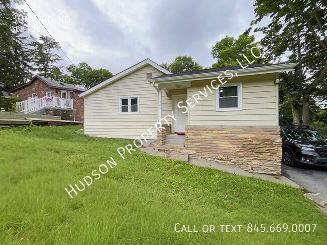 Building Photo - 306 3rd Rd