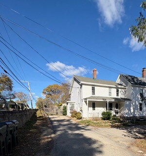 Building Photo - 891 Mammoth Rd