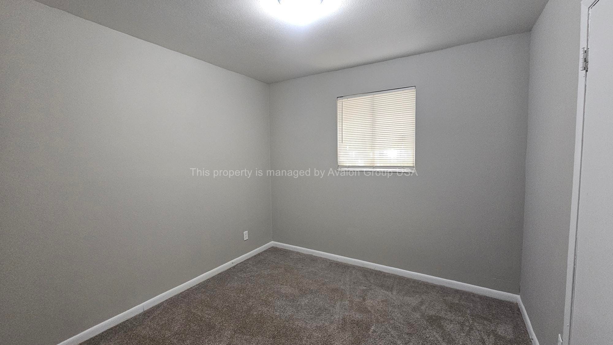 Building Photo - 6809 Miss Muffet Ln S