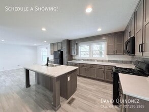 Building Photo - 6916 Country Ln