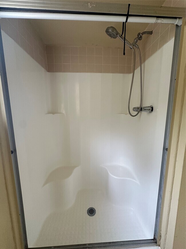 Building Photo - 1937 Arcadia Dr