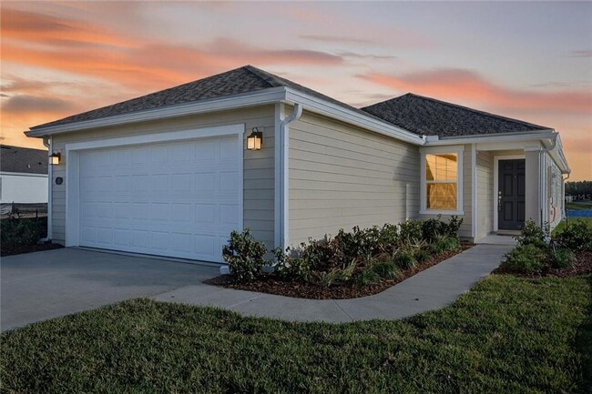 Building Photo - 33 Somerset Ave