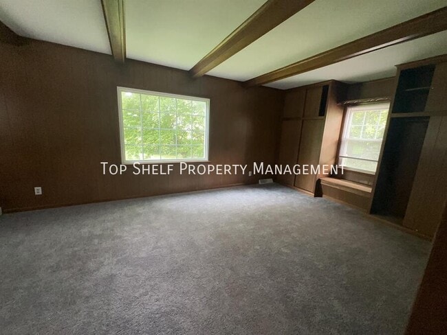 Building Photo - 6103 Dagle Dr