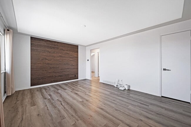 Building Photo - 6024 S Prince St