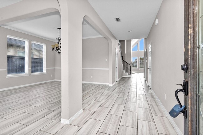 Building Photo - 6915 Pebble Pass Ln