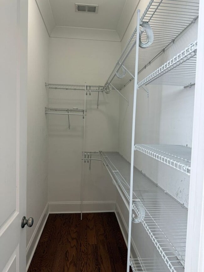 Building Photo - Lexington -Saluda River Club-Offering Self Guided Tour with RENTLY!