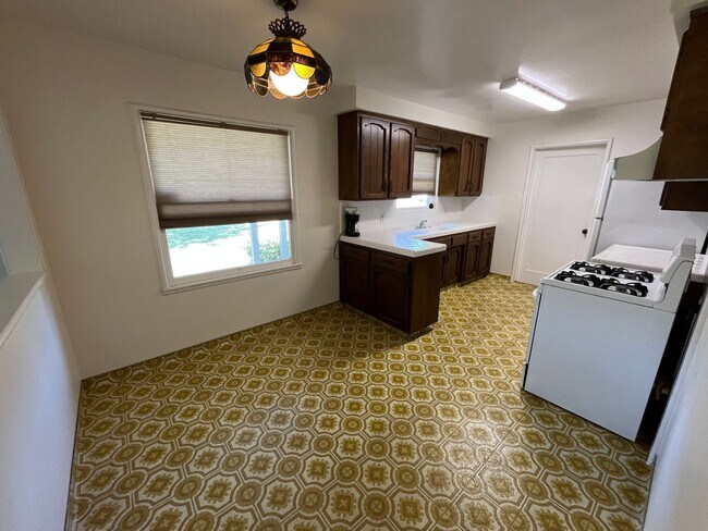 Building Photo - Home sweet home coming soon!