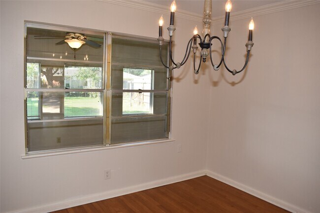 Building Photo - 5911 Hornwood Dr