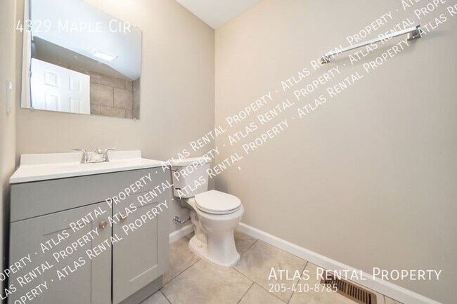 Building Photo - 4329 Maple Cir
