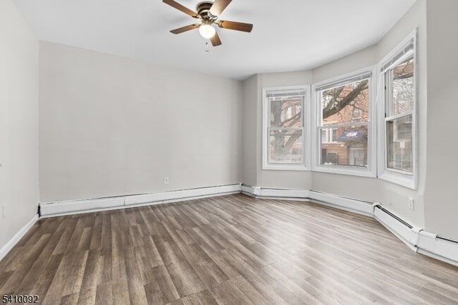 Building Photo - 336 Madison Ave