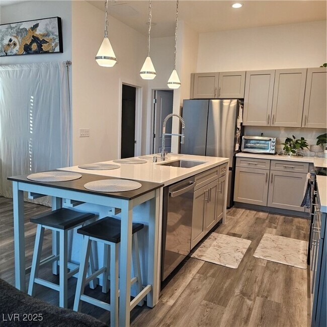 Building Photo - 11468 Roaring Peak Dr