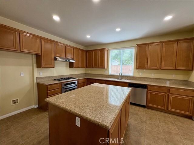 Building Photo - 6694 Black Forest Dr