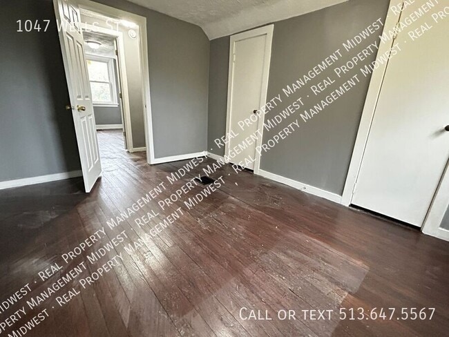 Building Photo - 1047 Wells St