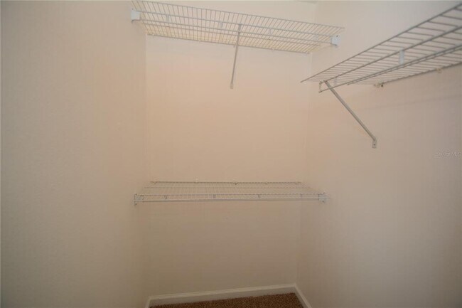 Building Photo - 37 Eton Ln