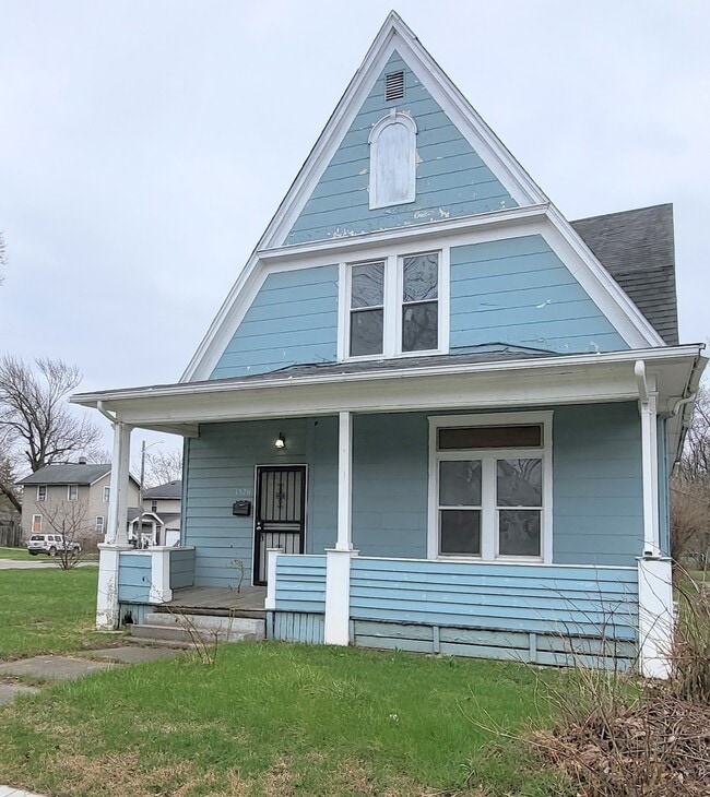 Building Photo - 1326 E Pontiac St