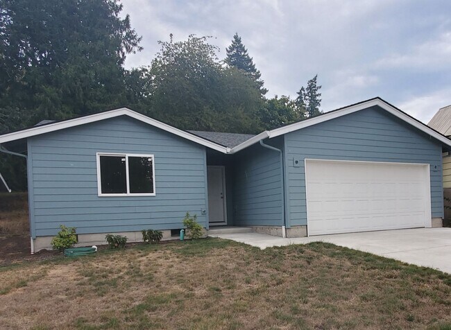 Building Photo - Adorable Newer Home in a Great Location With A Private Yard!