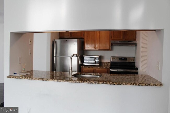 Building Photo - 2614C Auburn Ct