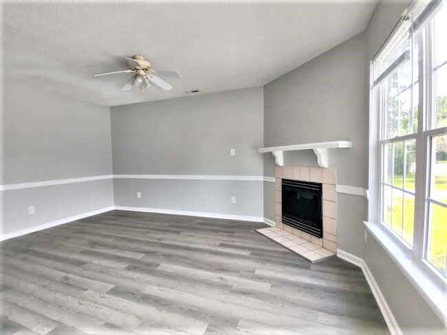 Building Photo - 1110 Pueblo Dr