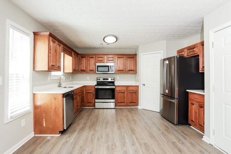 Building Photo - 4093 Hodgdon Corners Dr