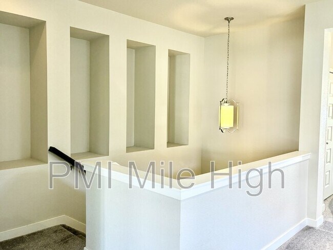 Building Photo - 2029 W 67th Pl