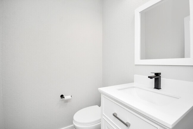 Building Photo - 8419 Berry Brush Ln